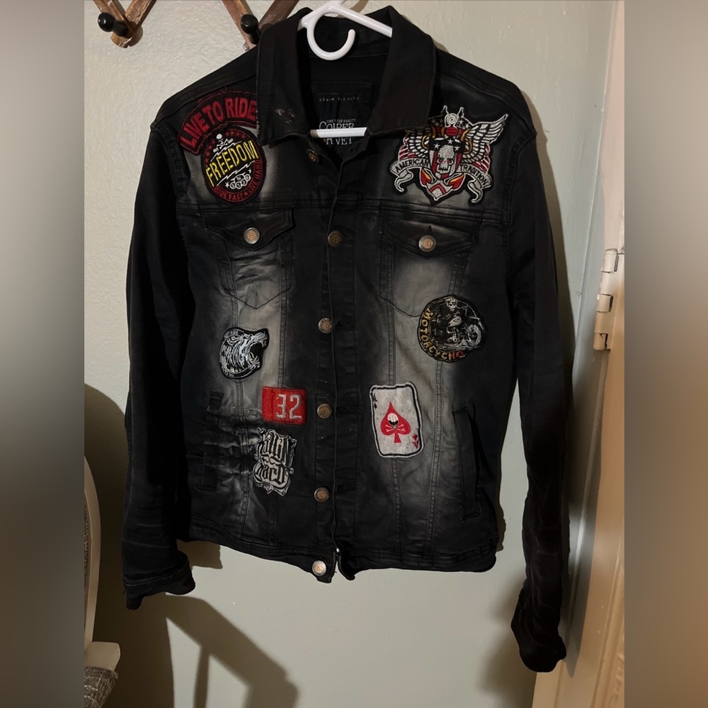 Copper Rivet Men's Distressed Black Denim Jean Jacket with Patches Motorcycle